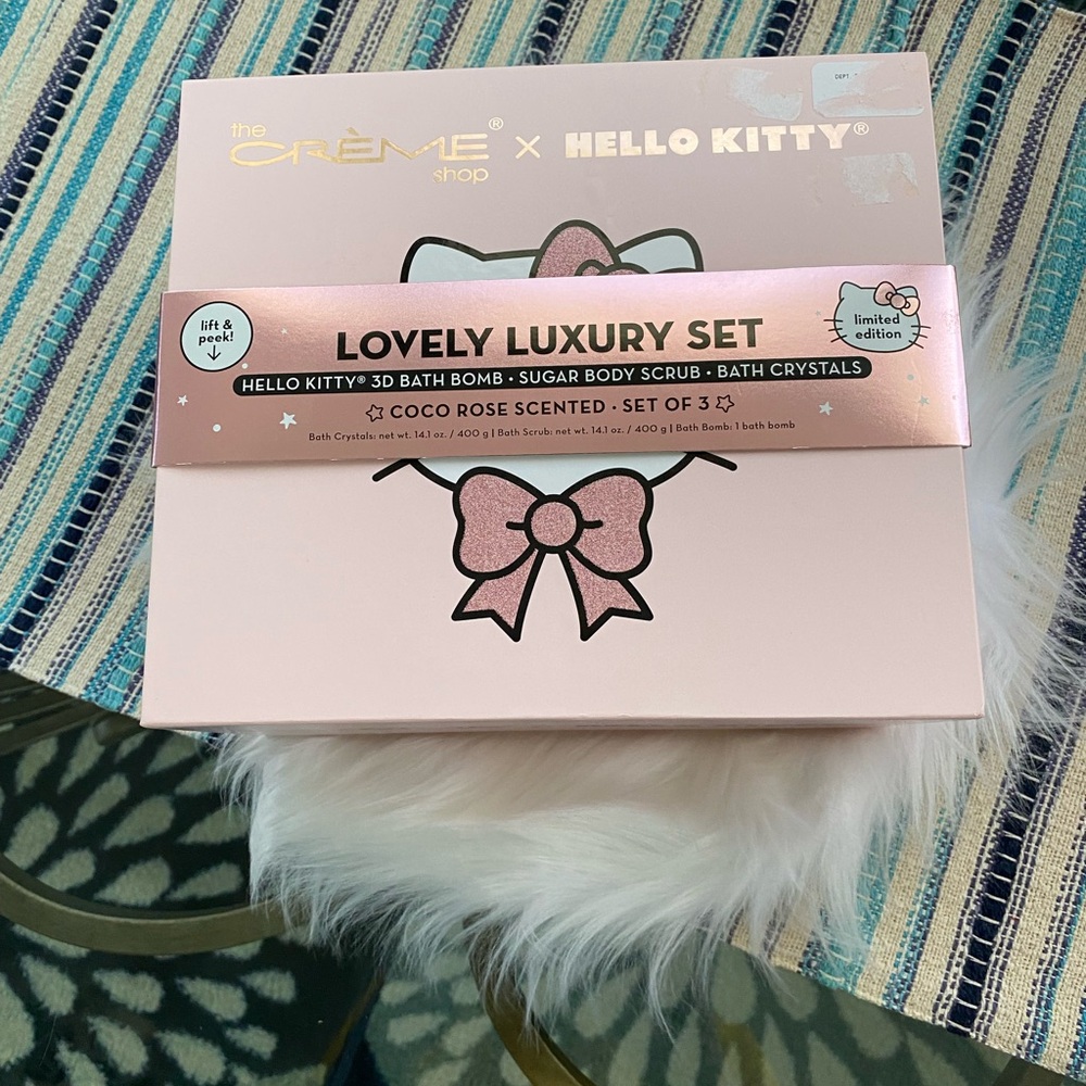 New Hello kitty limited edition lovely luxury bath spa kit - Picture 1 of 13